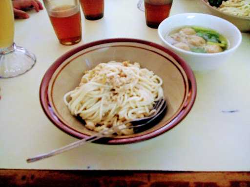 Mie Baso Sarirasa 81 2