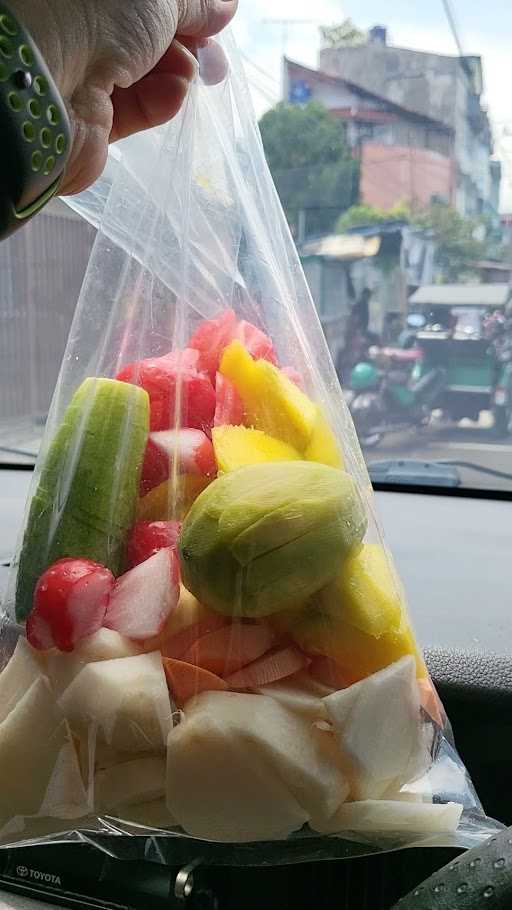 Rujak Honje Ibu Icar Kalektoran 4