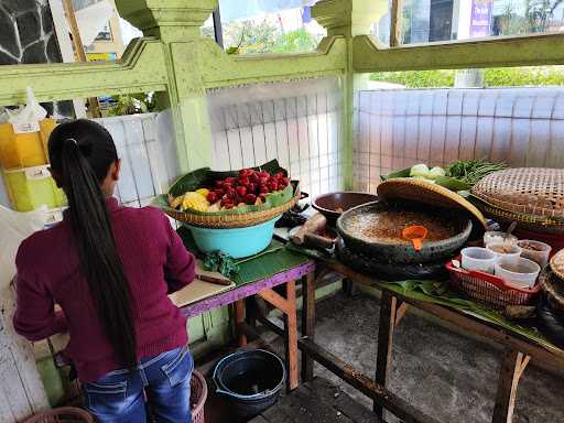 Rujak Honje Ibu Icar Kalektoran 2