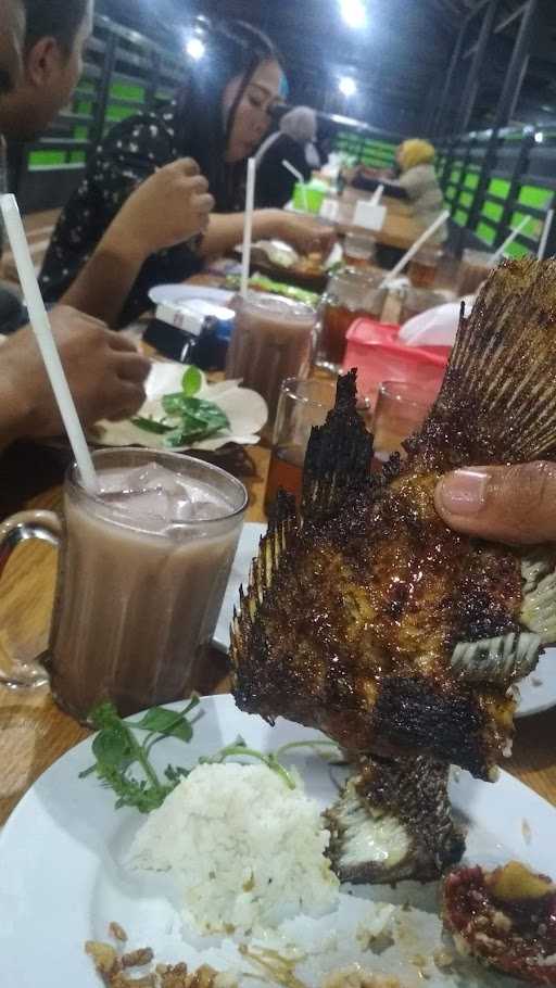 Surabaya'S Ayam Penyet 2