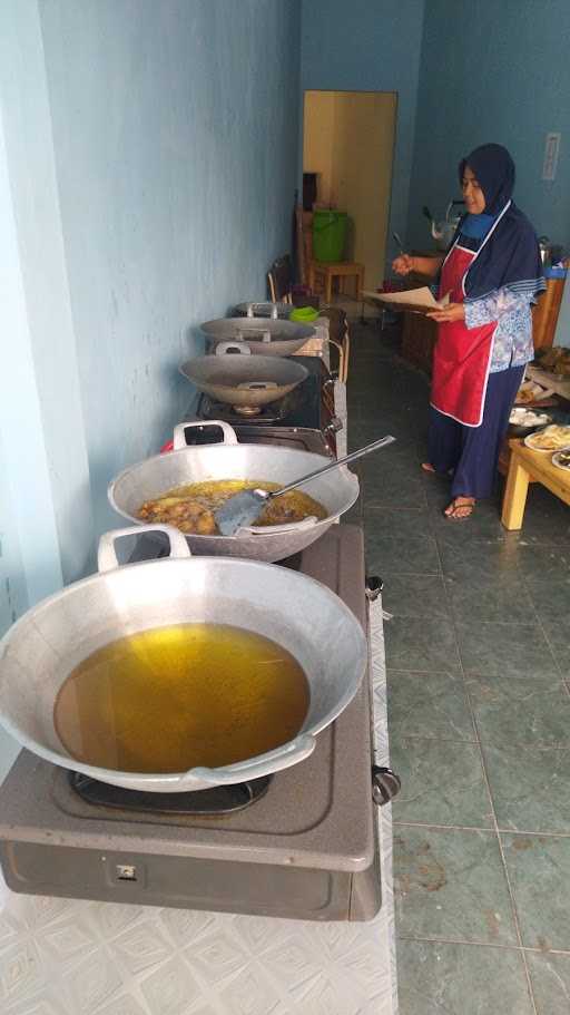 Warung Nasi Ngalimed Khas Sunda 4