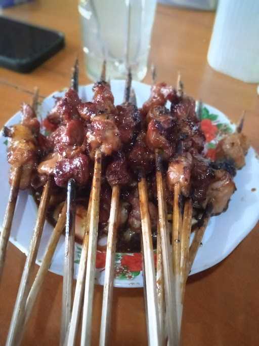 Sate Kambing Spesial. Pak San 9