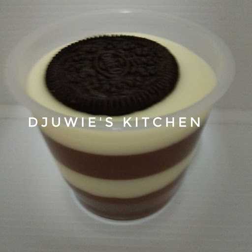 Djuwie'S Kitchen 10