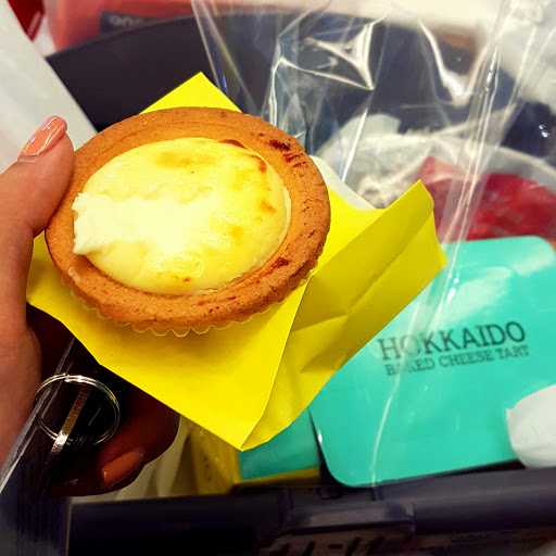 Hokkaido Baked Cheese Tart - Kota Kasablanka 10