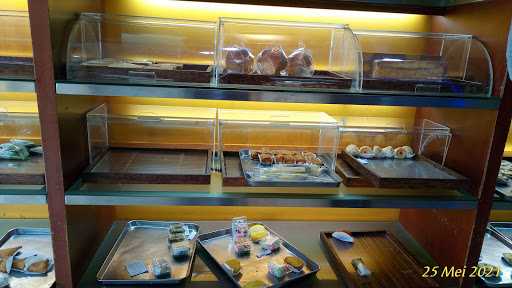 Monami Bakery - Tebet 7