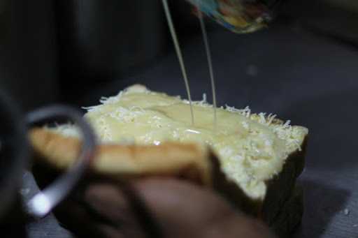 Roti Bakar Bandung Beauty & The Bread 4