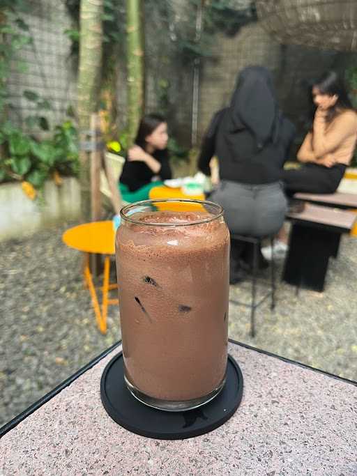 Titik Temu Roastery - Tebet 6