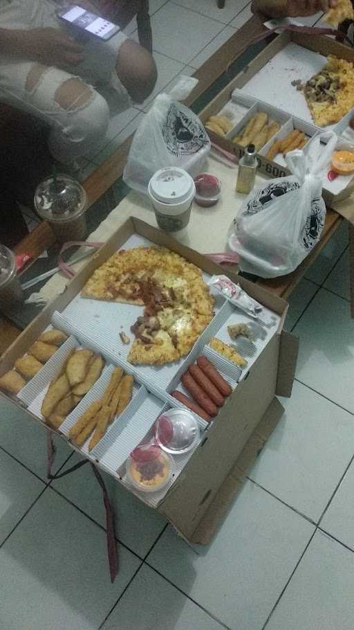 Pizza Hut Delivery - Phd Indonesia 9