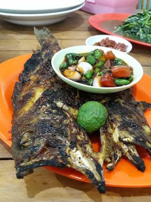 Pondok Makan Mirah 2 Seafood 7