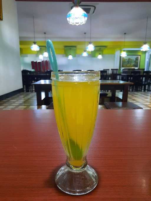 Sarang Oci, Restoran Manado - Tebet 8