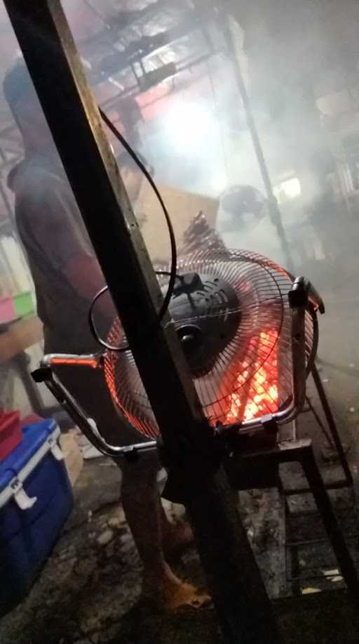 Sate Ayam Klonyot Cak Nur Depan Pospol 3