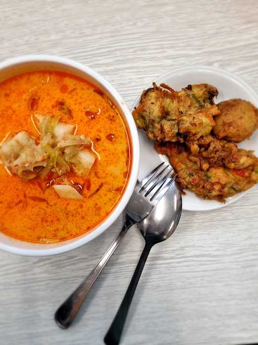 Warung Nasi Uduk & Lontong Sayur 4