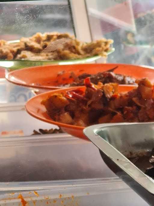 Warung Nasi Uduk & Lontong Sayur 2