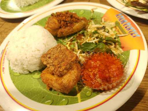 Ayam Penyet Surabaya Tegal 1