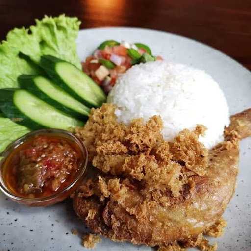 Ayam Srundeng Kedai Mbak Mur 5