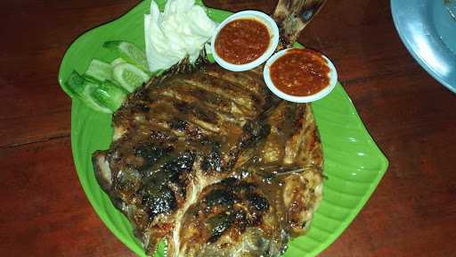 Ikan Bakar Tiga Putra 2