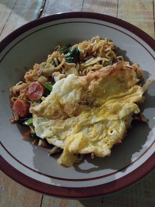 Nasi Goreng Gila Putra Samudra 1