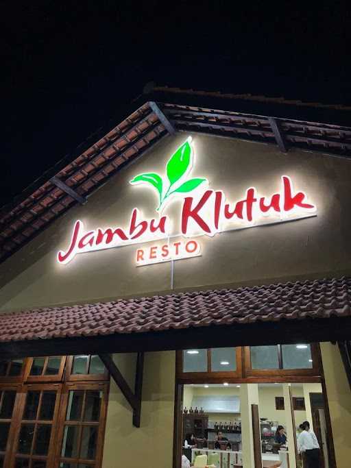 Jambu Klutuk Resto 10