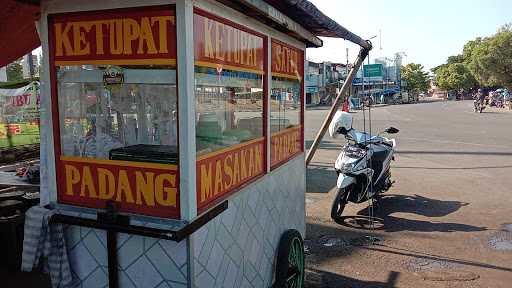 Lontong Ketupat Padang 4