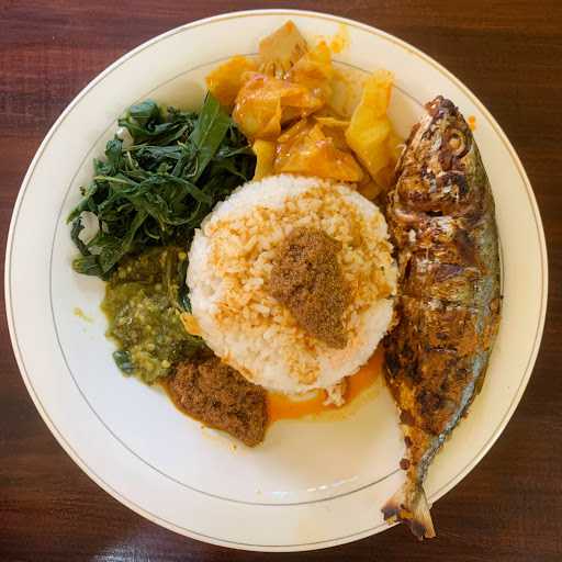 Nasi Padang Rm.Utijalil 2