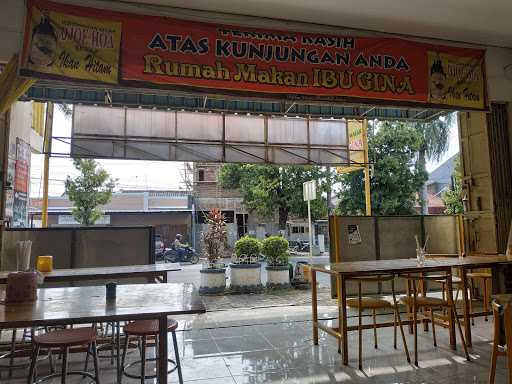 Rumah Makan Ibu Gina 7