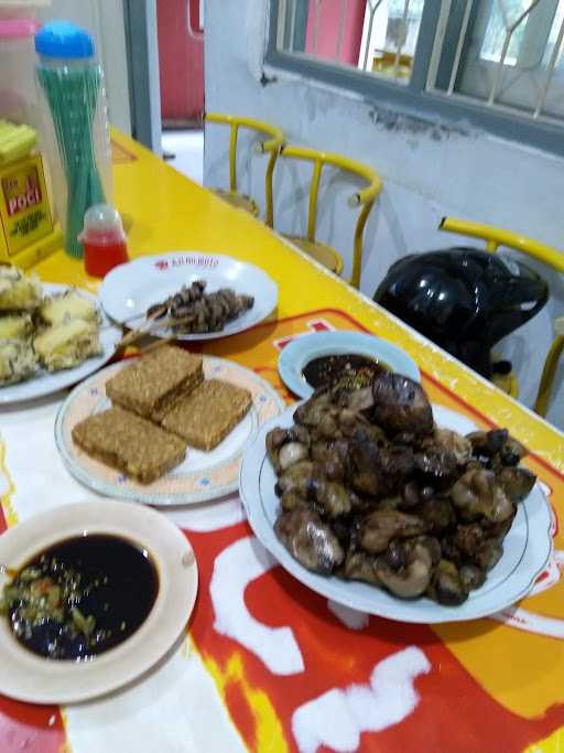 Warung Makan Bu Tuti Toyo 6