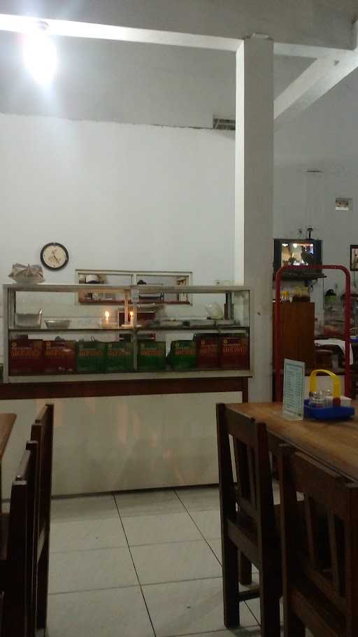 Warung Makan Metro 8