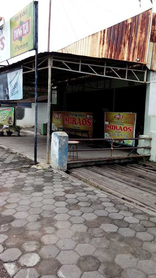 Warung Makan Miraos 10