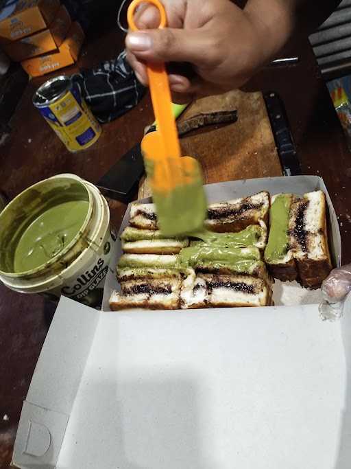 Roti Bakar Breet 2