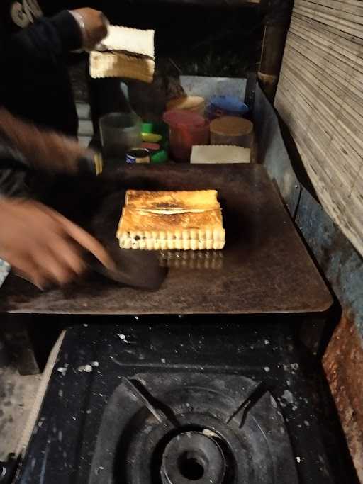 Roti Bakar Breet 1