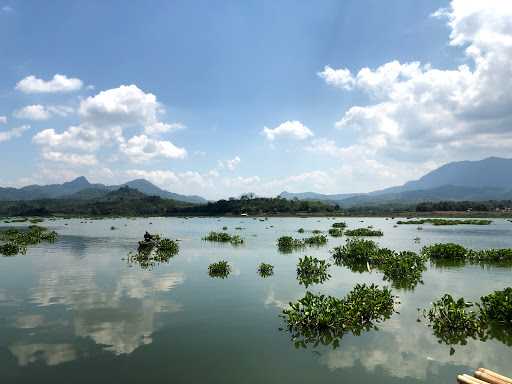 Pelabuhan Galumpit 8