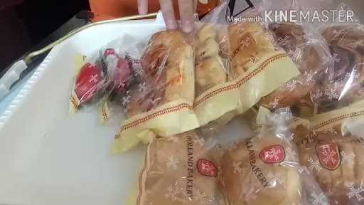 Holland Bakery 10