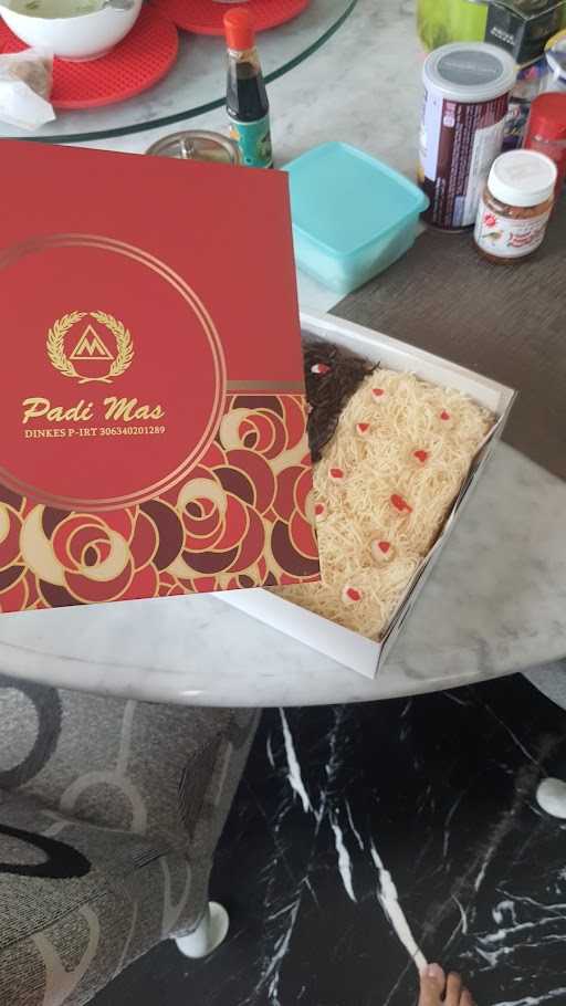 Padi Mas Cake 2