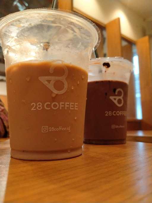 28 Coffee Godean 2