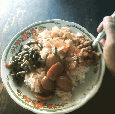 Warung Makan Kurnia Sari 6