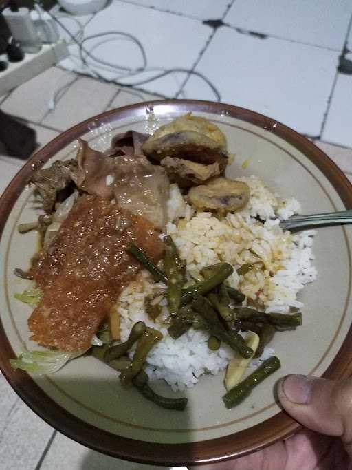 Warung Makan Kurnia Sari 5