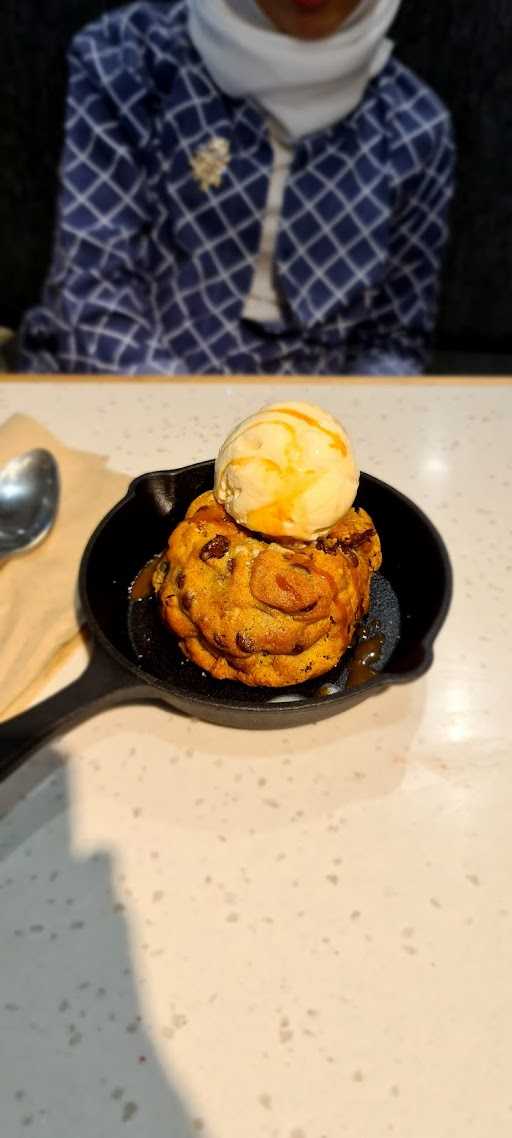 Dough Lab - Tunjungan Plaza 4 9