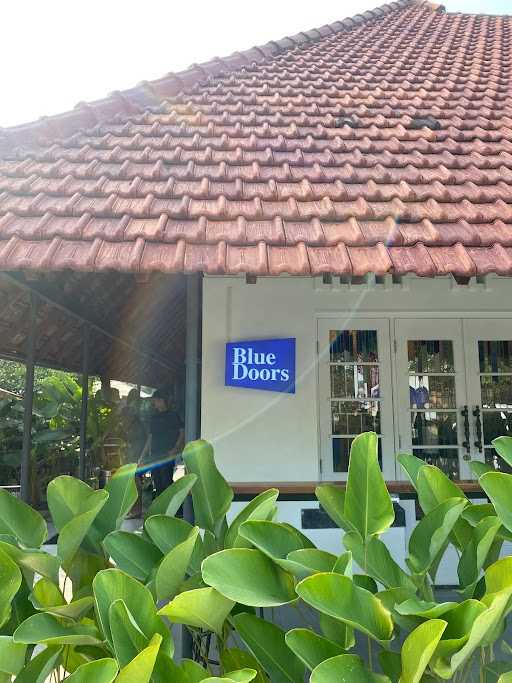 Blue Doors Surabaya 1