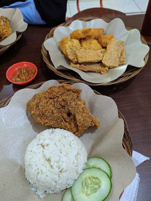 Ayam Asix 6