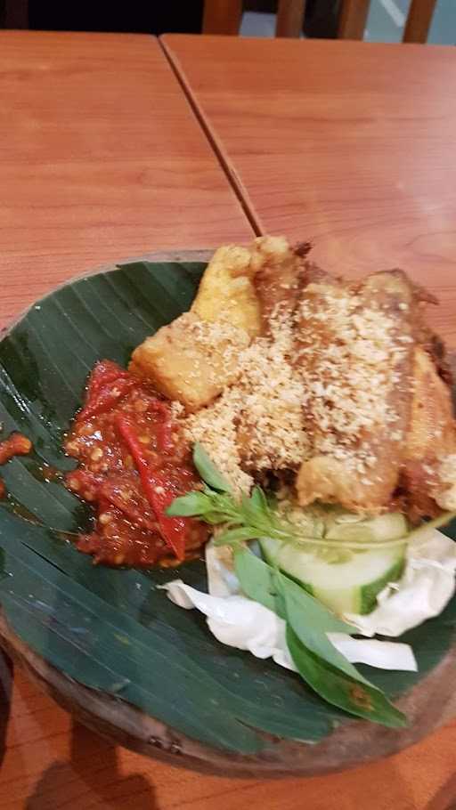 Ayam Penyet Ria - Tunjungan Plaza 1 7