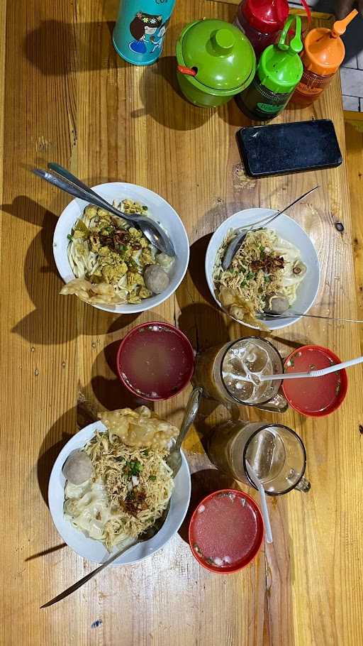 Bakso & Mie Ayam Pangsit Tuban 8