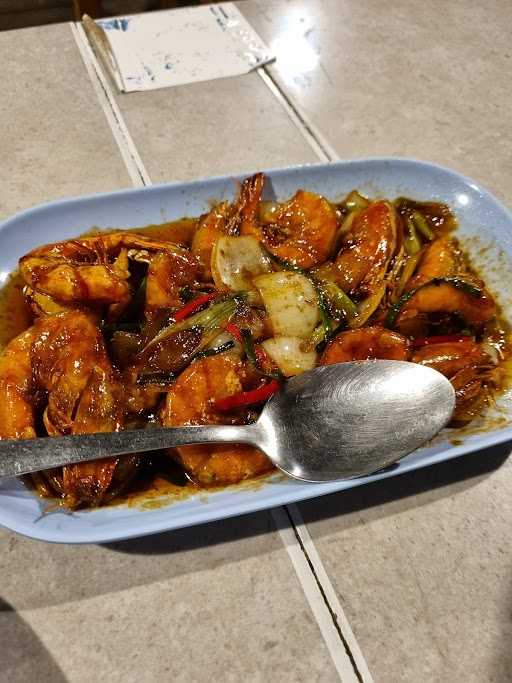 Ocean Seafood Tegalsari 5