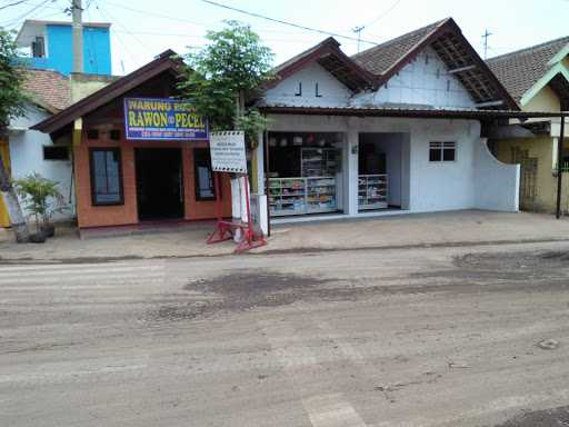 Warung Pojok Pecel Rawon 9