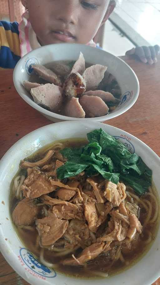 Mie Ayam & Bakso Pangestu 7