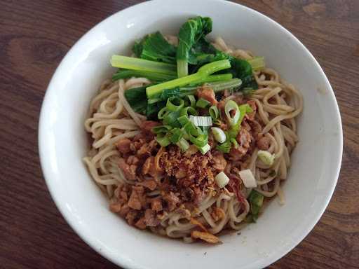 Bakso & Mie Ayam Kota Padi 10