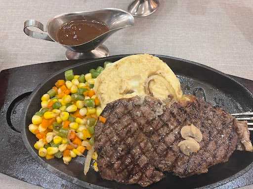 Steak21 - The Grand Outlet 1