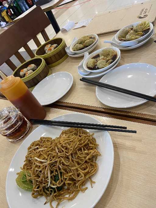 Imperial Kitchen & Dimsum Galuh Mas 3