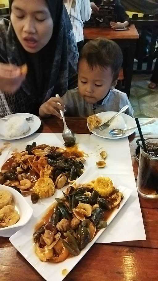 Seafood Mevvah 5