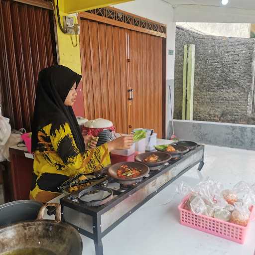 Warung Nasi Uduk Teh Lia 2