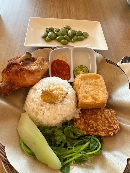 Nasi Tempong Bu Lika 10